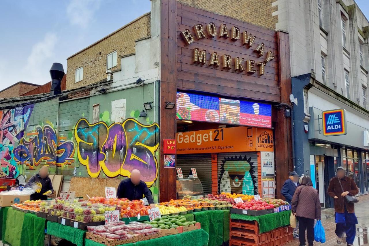 לונדון Welcomestay Tooting Broadway 3 Bedroom Apartment מראה חיצוני תמונה